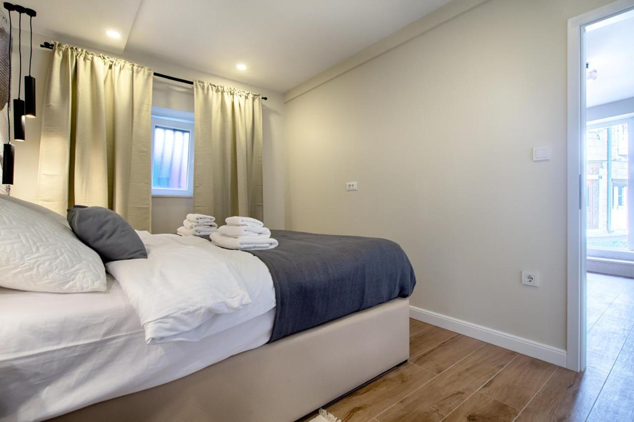 Apartment Kirinkin Vis Kültér fotó